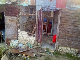 Maison après le passage de l'ouragan Matthew Maison après le passage de l'ouragan Matthew